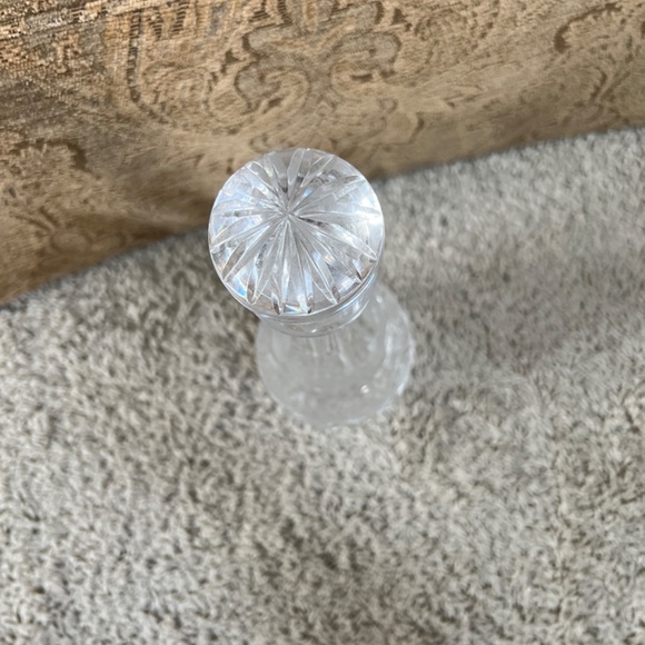 Vintage WATERFORD CRYSTAL Tall Decanter - Picture 2 of 5